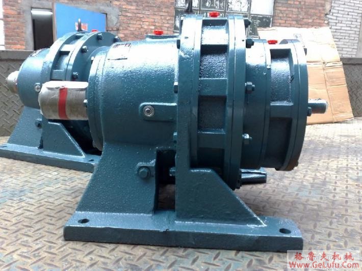 YCTD系列100～315外形尺寸图（V1、B5）