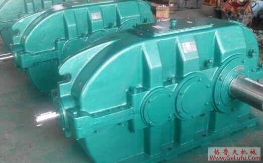 TXR系列斜齿轮减速电机选型参数（11.0kW、15.0kW）