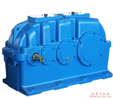 D系列斜齿轮减速机选型参数表(功率90-160KW)