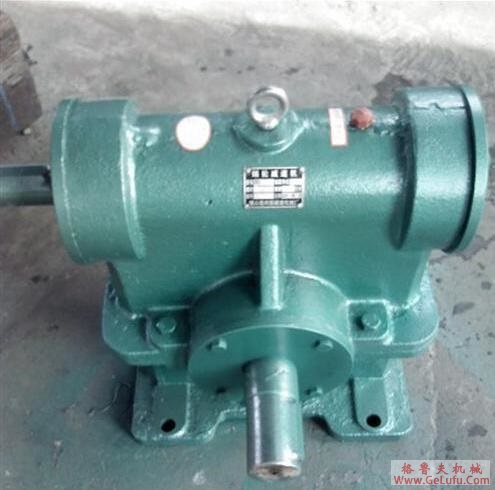 GKA77型斜齿轮弧齿锥齿轮减速电机安装结构图尺寸