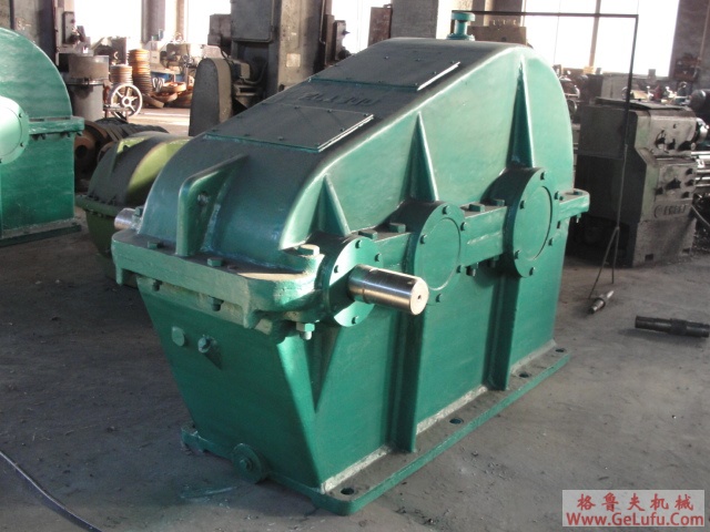 CH型卧式单相--三相齿轮减速马达的外型尺寸图