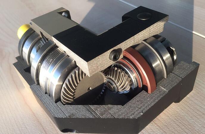 **升降平台升级必备：蜗轮丝杆升降机选型与安装指南**(图1)