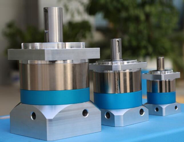 维护常识大放送：让您的螺旋丝杆升降机更耐用(图1)