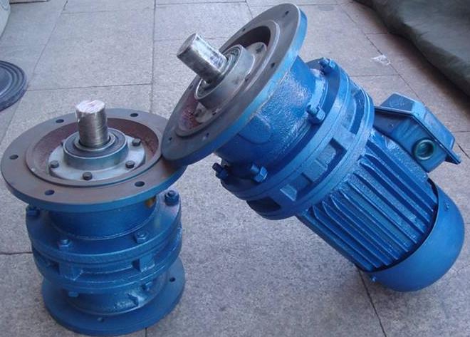 升降平台里的丝杆升降机需要做防旋转吗(图1)