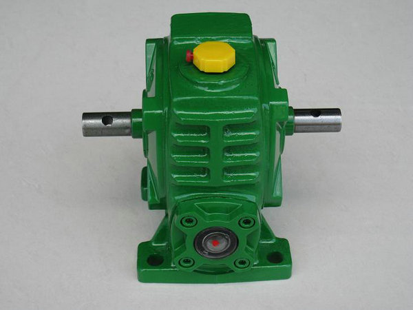 齿轮减速机用多久换油路(图1)