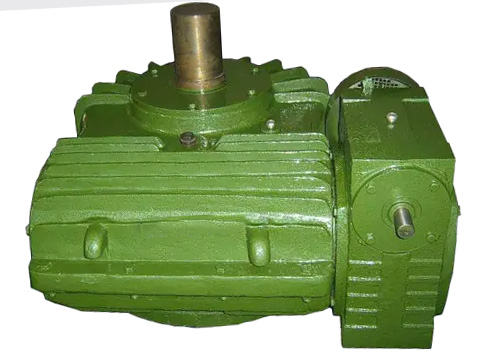 挖掘机减速机齿轮多久更换(图1)