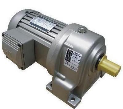 吊机回转减速机多久换齿轮油(图1)